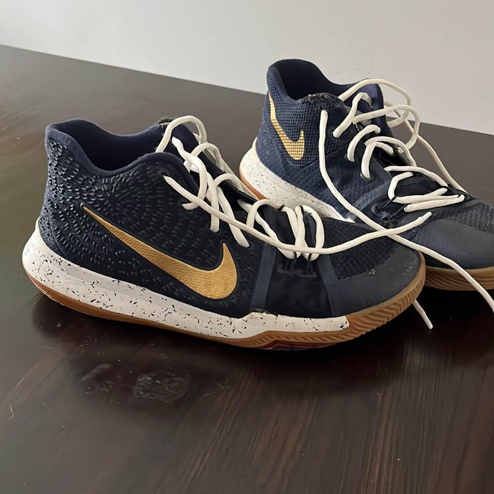 Kyrie Nike youth 7